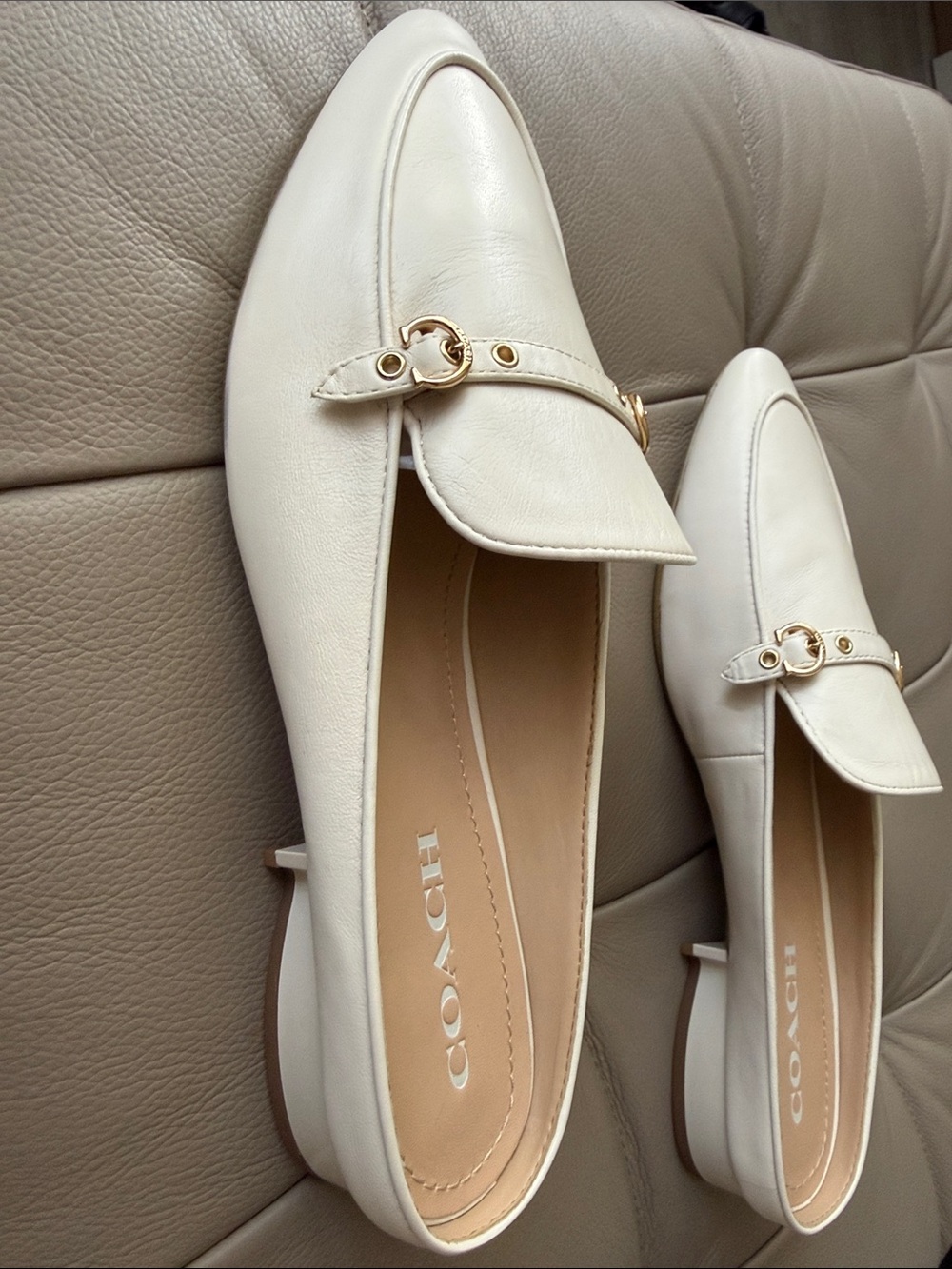 New Coach Cream Leather Slip-On Mule with Gold Hardware size 10 - Picture 4 of 10